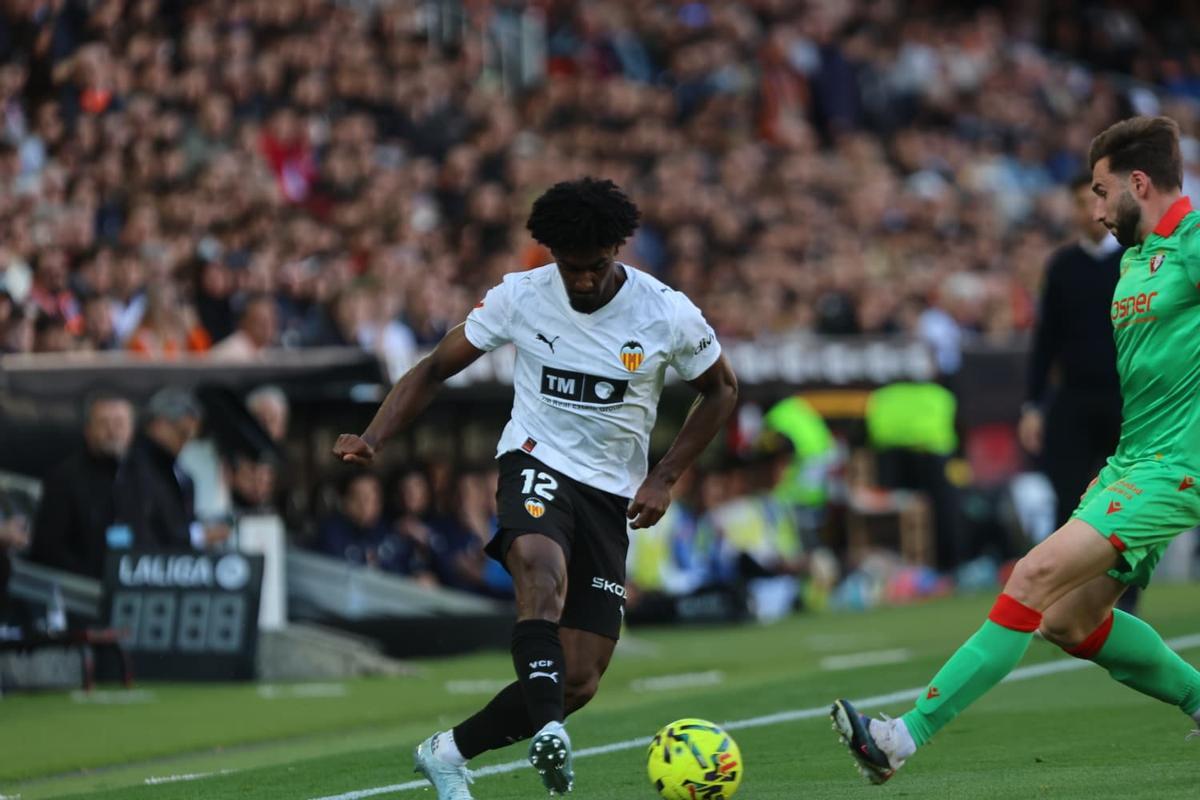 El Valencia CF suma tres puntos en Mestalla