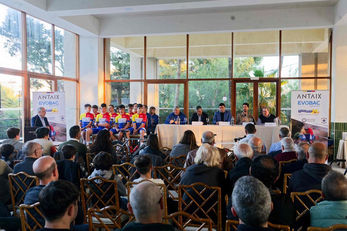 Galería | La nueva etapa de la Peña Ciclista Benicàssim, en imágenes