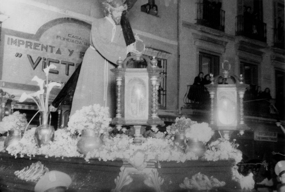 Jesús de la Pasión en su desfile procesional de 1944