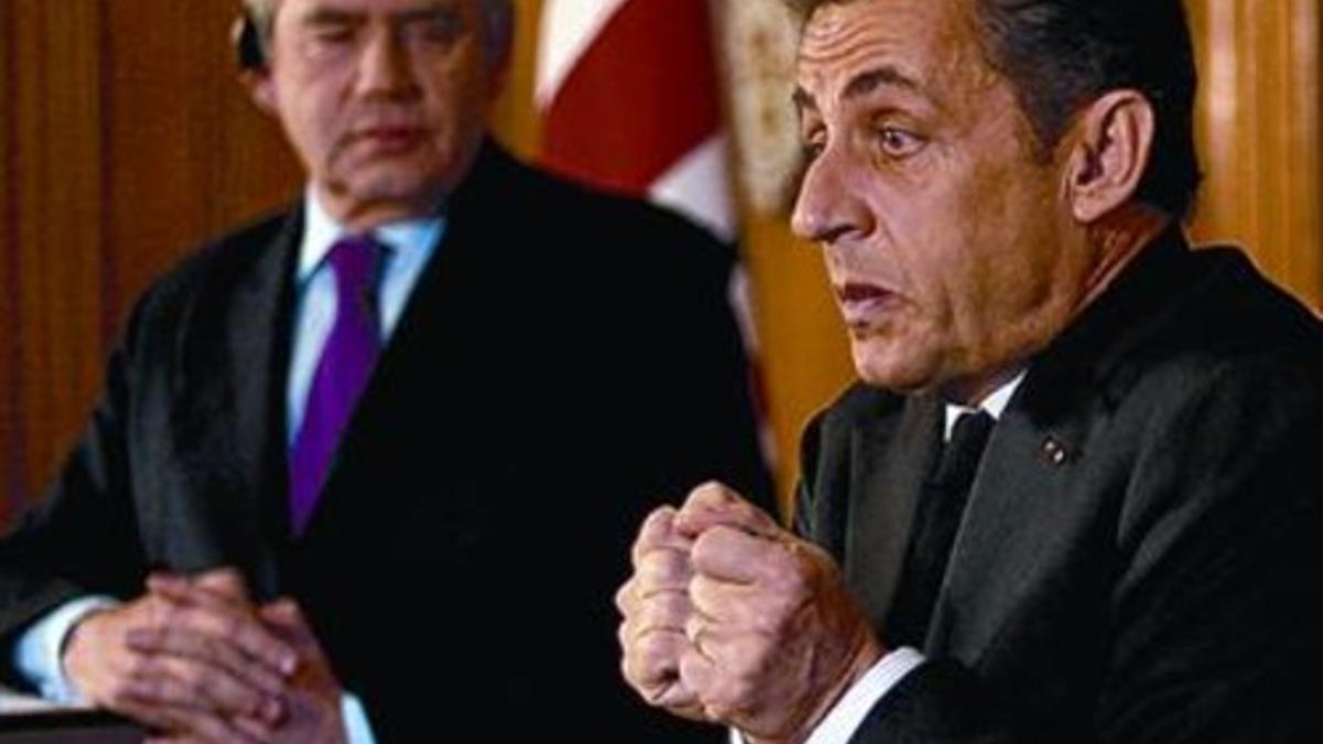 Sarkozy tilda «de idiota»una pregunta sobre sus líos y los de Bruni_MEDIA_1