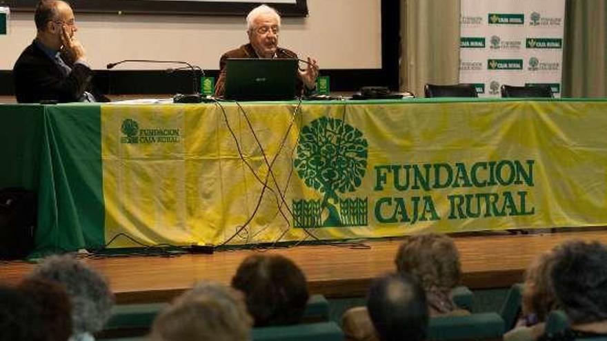 Ramón María Nogués, durante la charla.