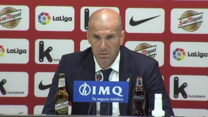 Zidane: "Quedan once partidos, somos líderes, pero no significa nada"