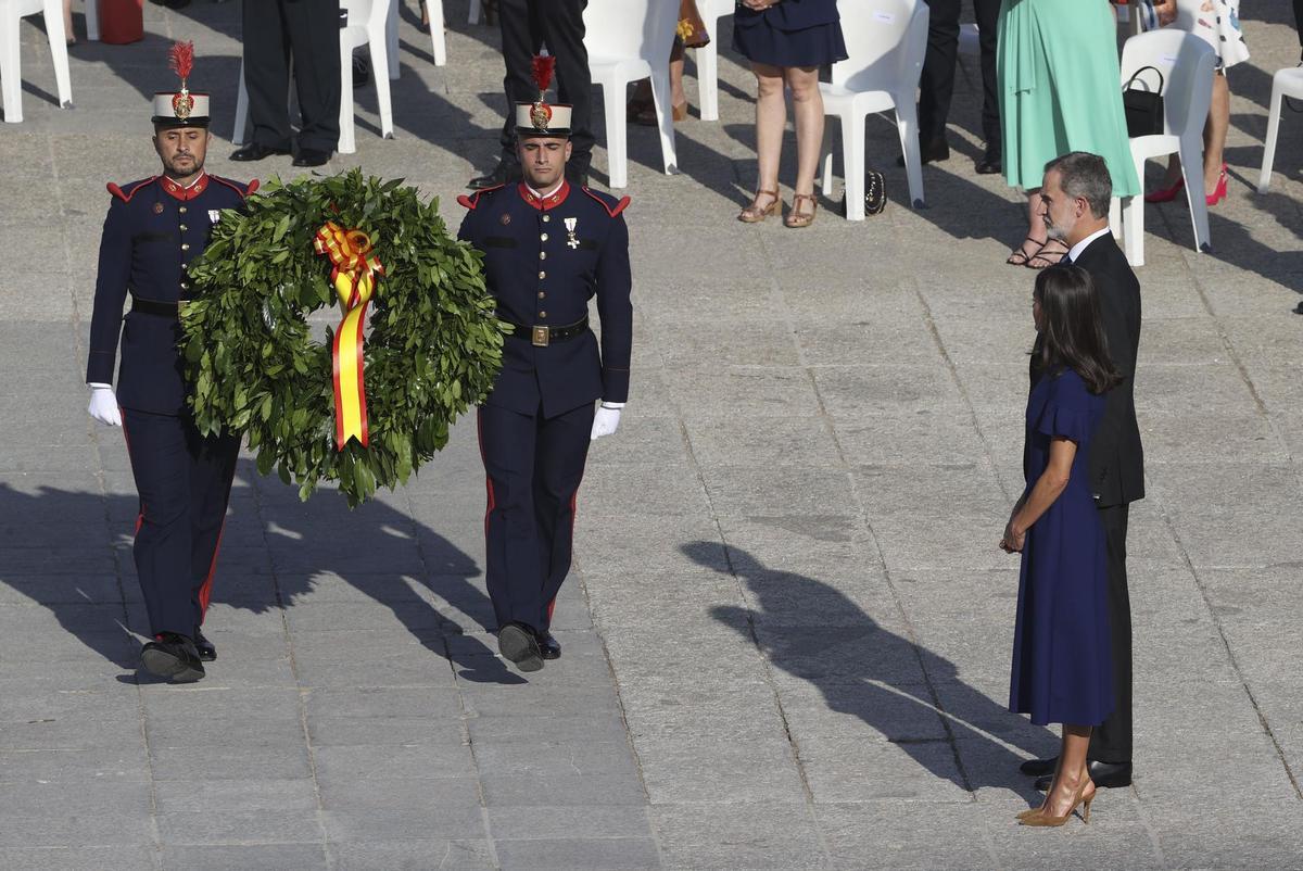 Los Reyes y Sánchez presiden el tercer homenaje a las víctimas de la pandemia