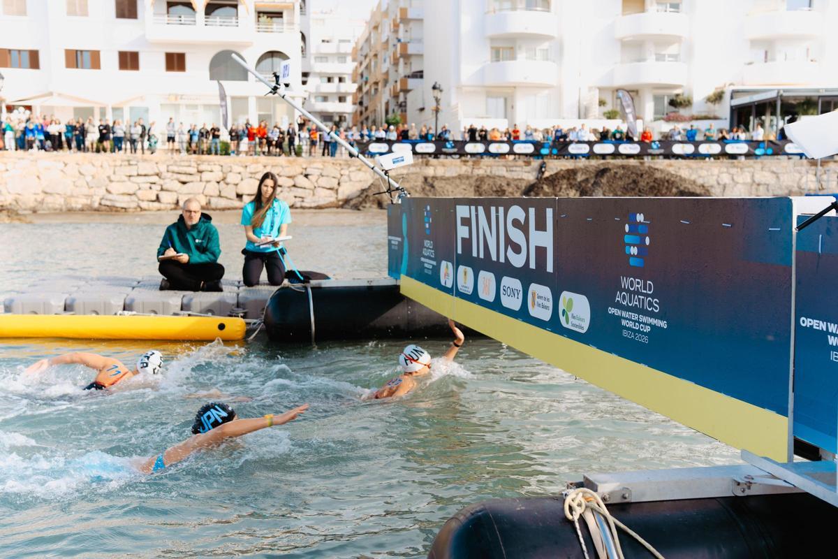Imágenes del knockout sprint de la Copa del Mundo de aguas abiertas en Santa Eulària Imágenes del knockout sprint de la Copa del Mundo de aguas abiertas en Santa Eulària