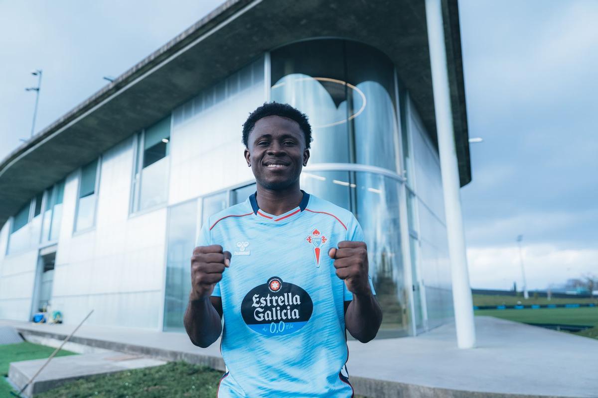 El Celta asegura la continuidad de Bernard Somuah hasta 2030 tras el acuerdo con el Asante Kotoko SC