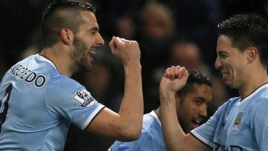 Álvaro Negredo celebra uno de sus goles.