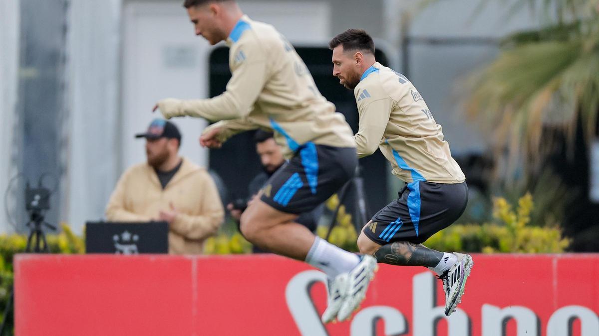 Balerdi, Paredes y De Paul sobre la preparación contra Paraguay: "Messi está mejor que nunca"