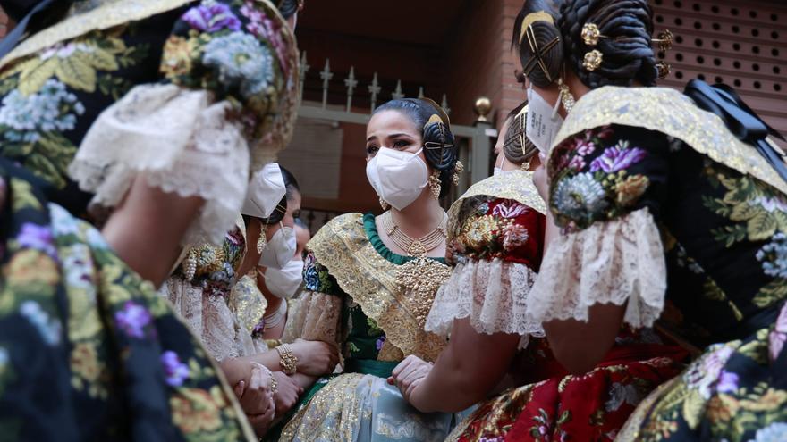 Espolín de la Fallera Mayor de València:  Carmen Martín escoge el color verde primavera