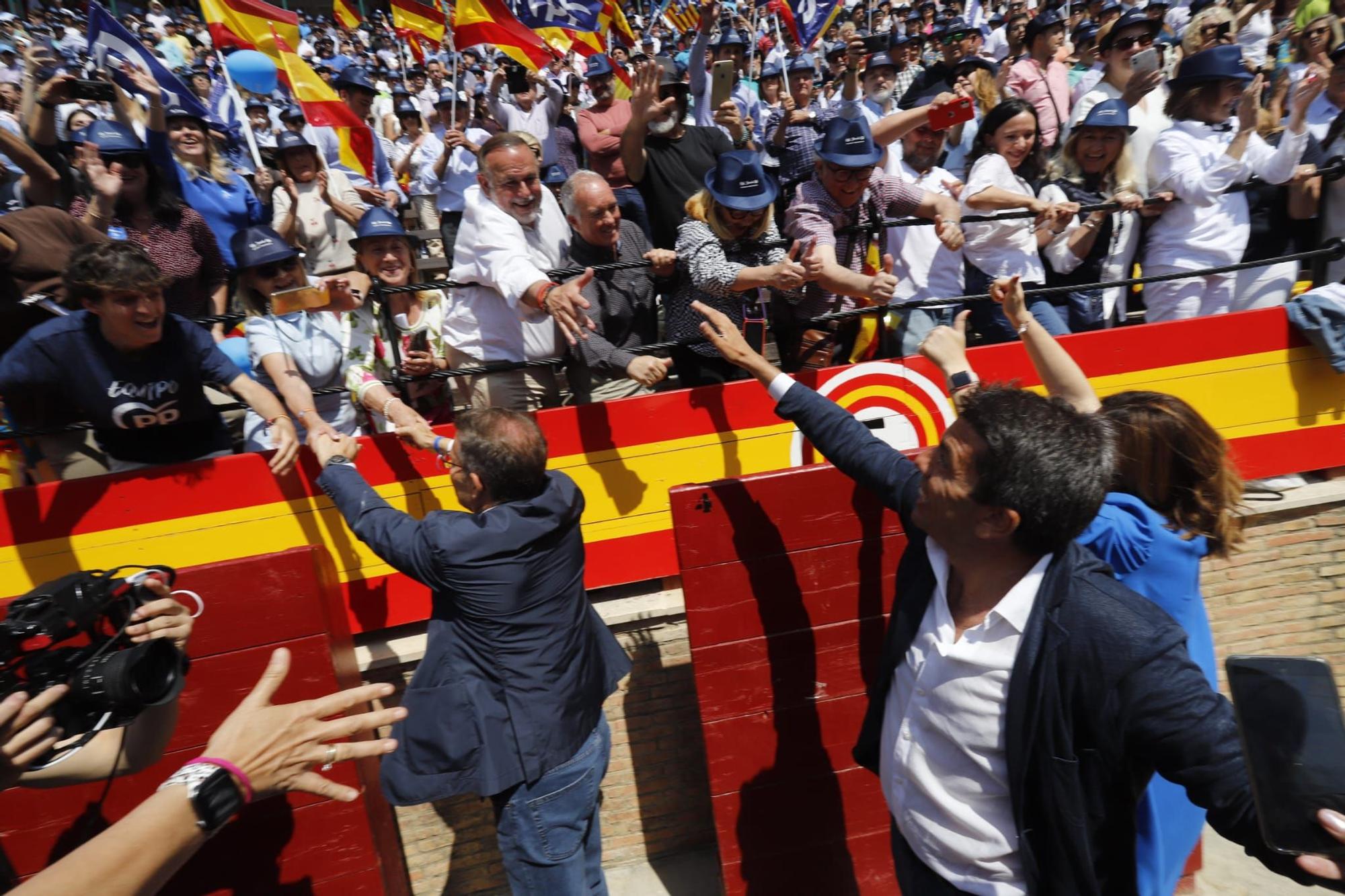 Mitin central del PPCV en la Plaza de Toros de València