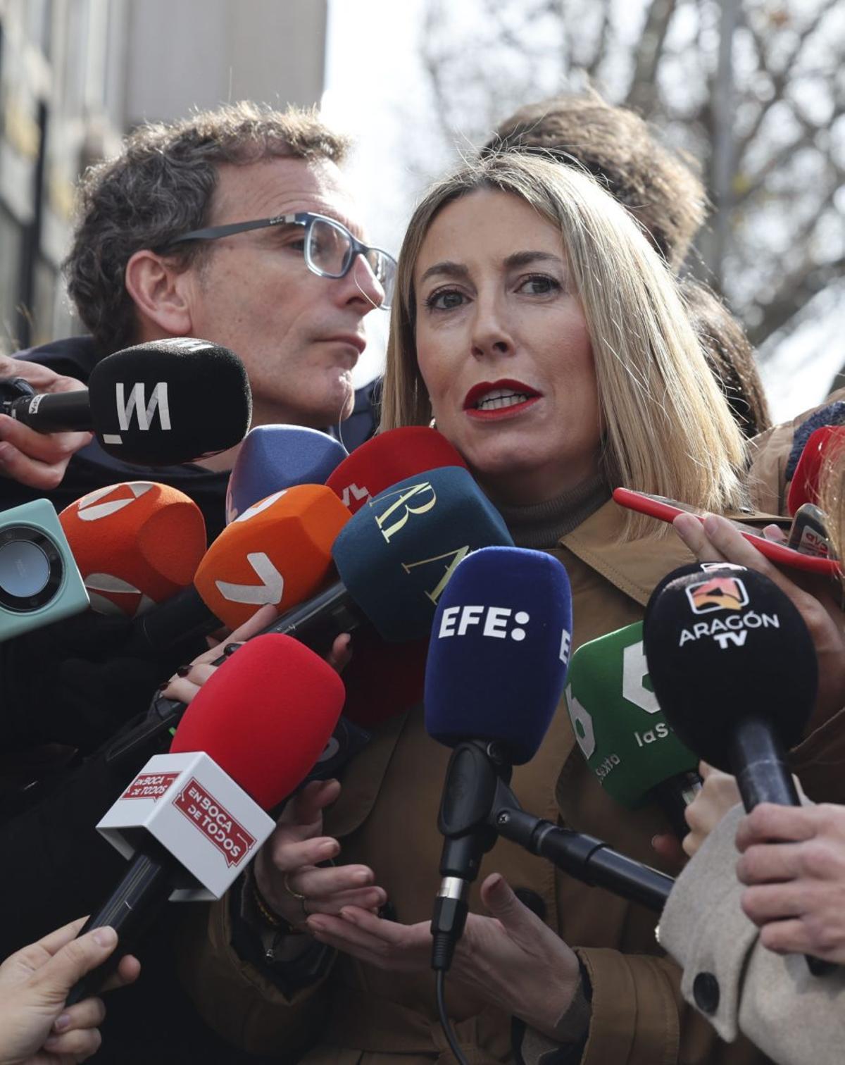 Feijóo fa un toc d’atenció a Guardiola pels vaivens amb Vox