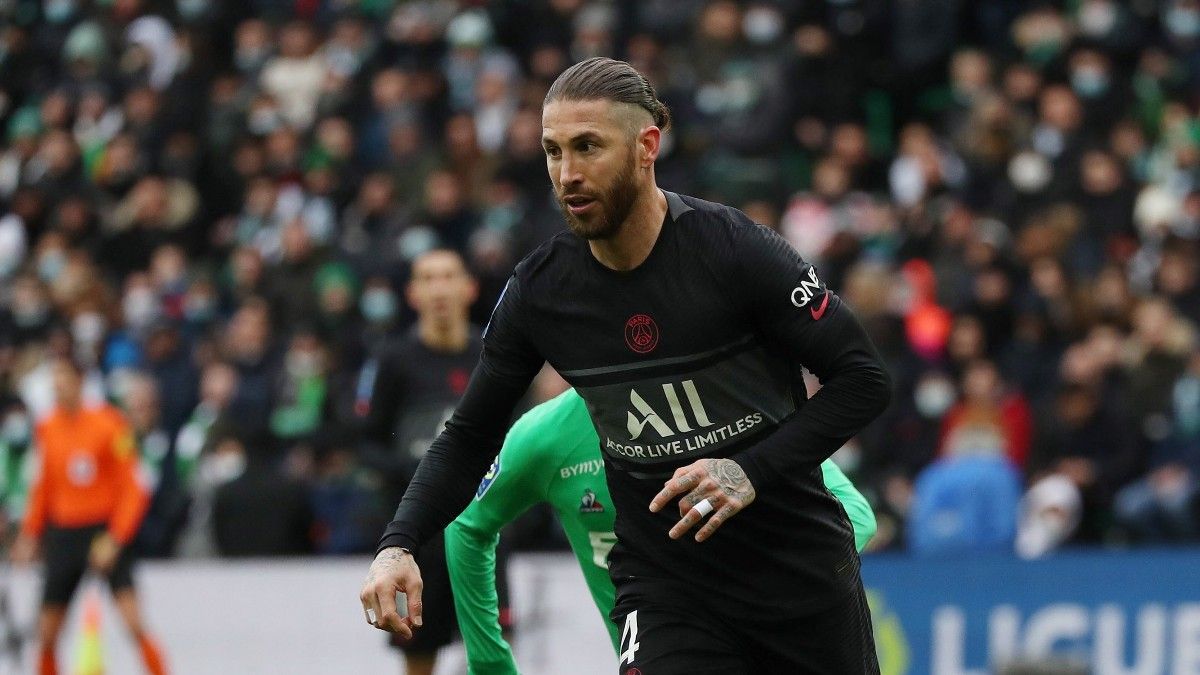 Sergio Ramos apenas ha tenido minutos esta temporada con el PSG por sus constantes problemas físicos