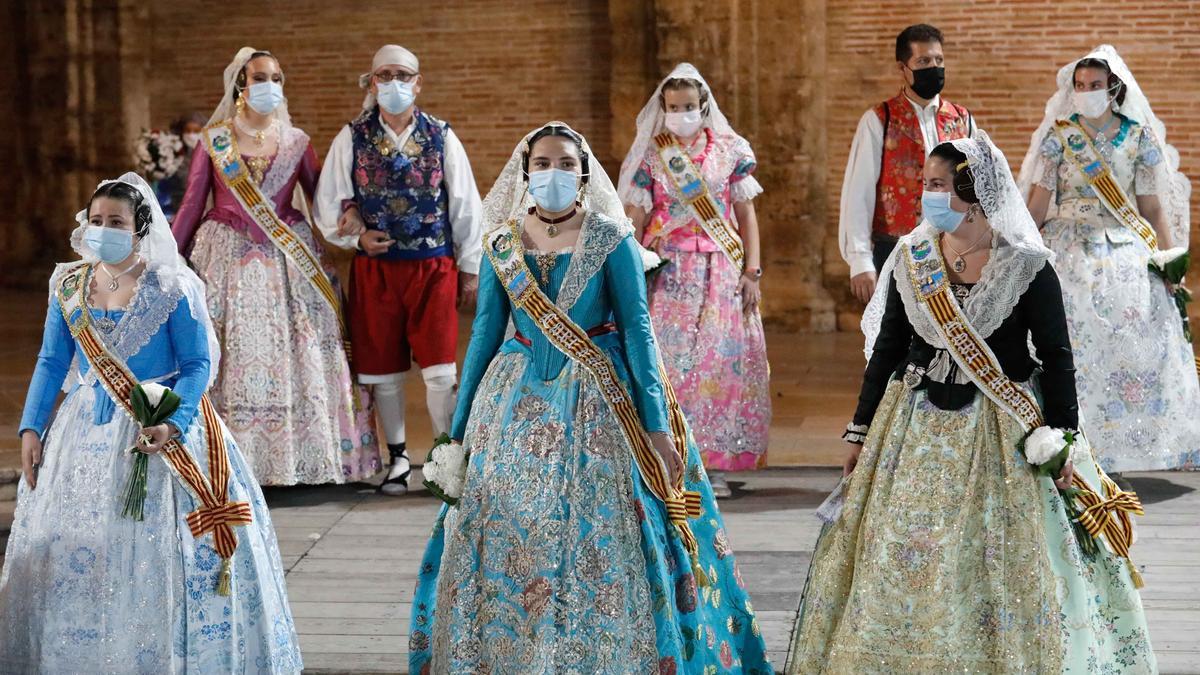 Búscate en el primer día de Ofrenda por las calles del Mar y Avellanas entre las 20:00 y 21:00 horas