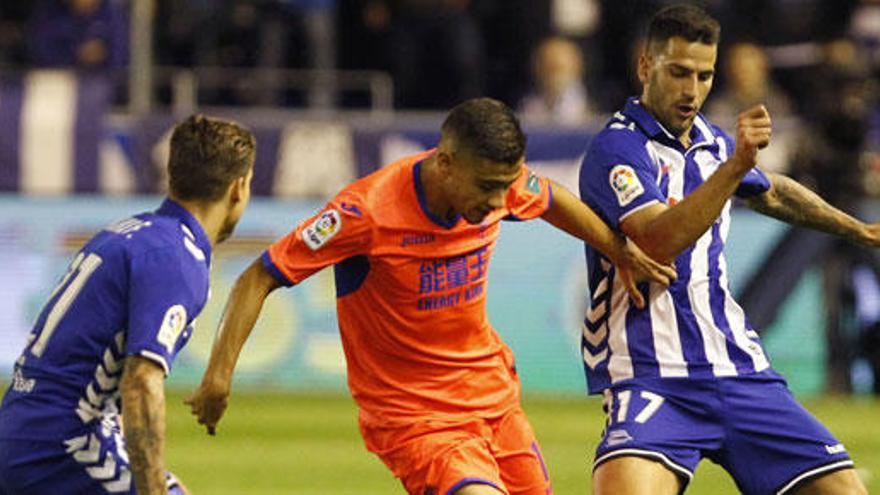 Imagen del partido entre el Alavés y el Granada.