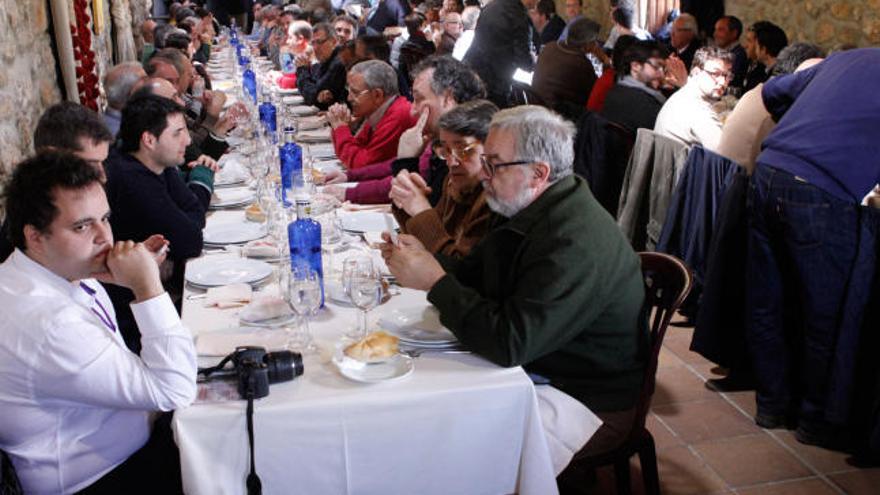 Comida de hermandad en Valderrey