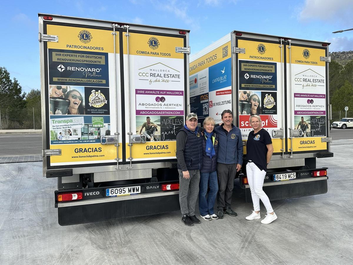 Fahrer Heri Garcia, Präsidentin Dagmar Daum de Waard, Fahrer Marcos Pleite, Projektmanagement Claudia Schmaler (v.l.).