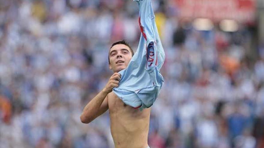 Iago Aspas celebra uno de los dos goles conseguidos ante el Alavés