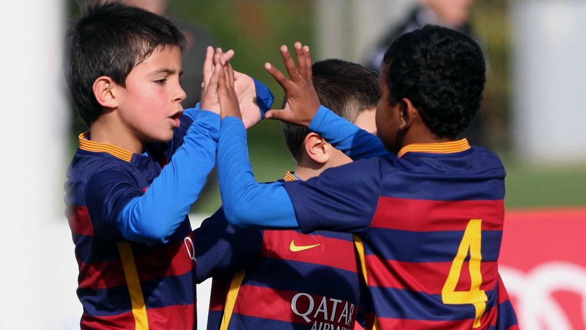 Bernal y Lamine en su etapa como prebenjamines en el Barça