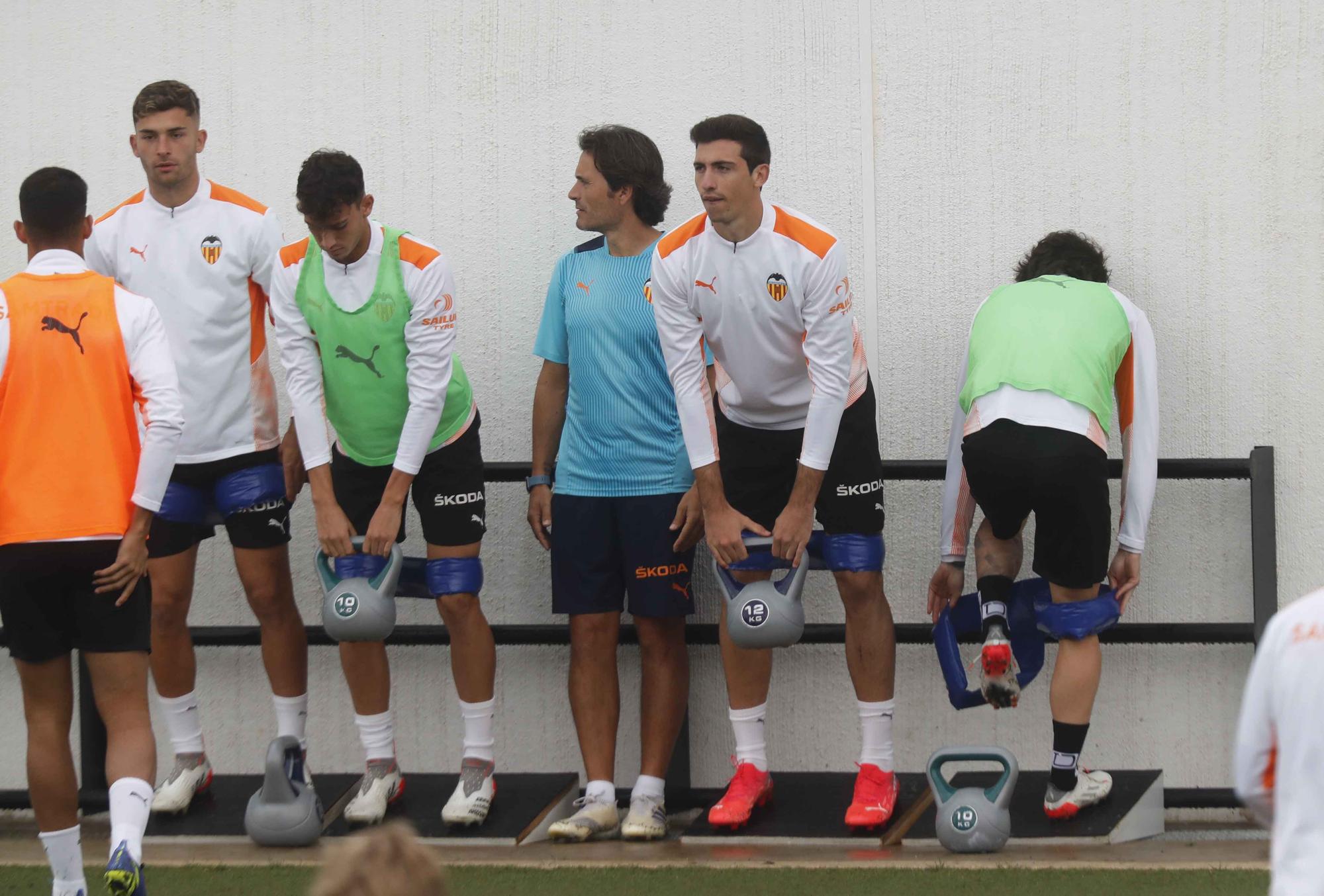 Última sesión antes del partido frente a la Real Sociedad para el Valencia