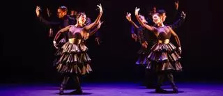 El Festival de Danza llena el Campoamor con el mix estético de "Querencia"
