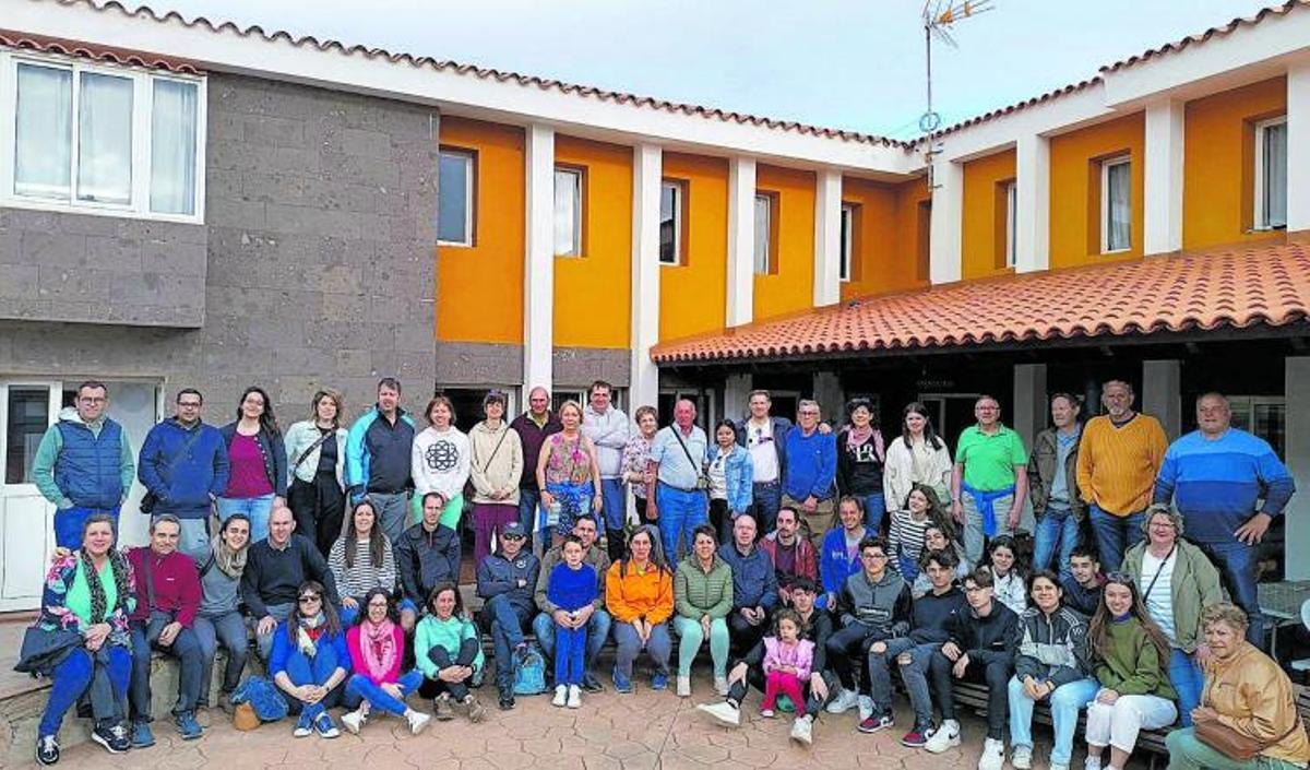 El grupo de Almonacid de la Sierra que viajó hasta La Aldea de San Nicolás de Las Palmas de Gran Canaria fue muy numeroso.