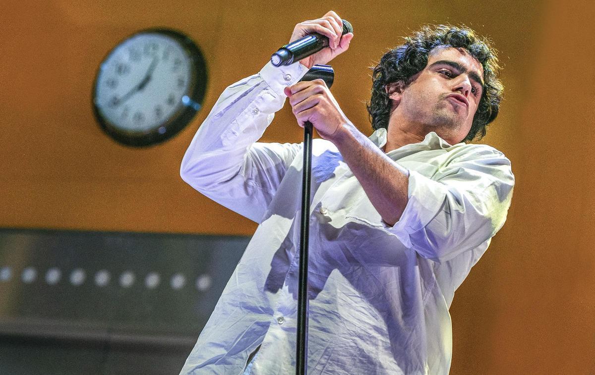 Diego Ibáñez, durante el concierto del grupo Carolina Durante en el Sant Jordi Club