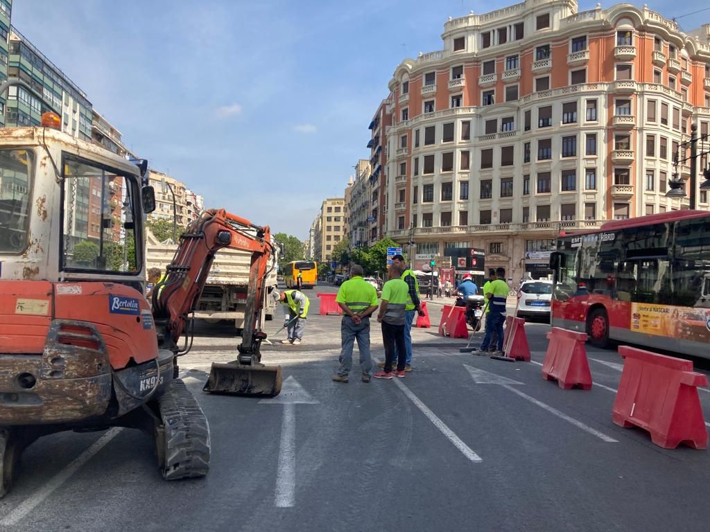 Las obras en la Plaza de España dejan dos carriles libres destino Ademuz