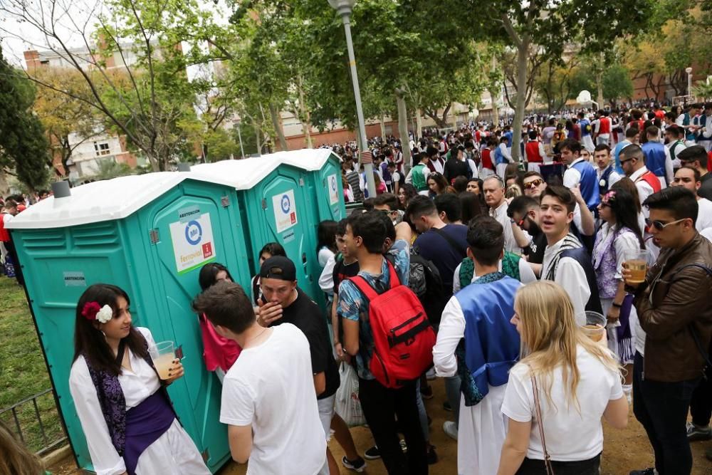 Ambiente en el Jardín de la Fama en el Bando de la Huerta