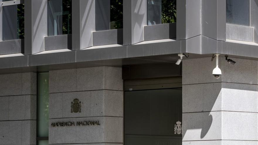 El jutge atén la petició de la defensa i ajorna la declaració