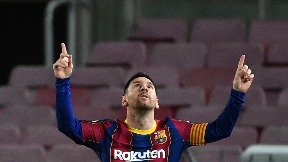 "¡Vale todos los euros que cobra! ¡Palabra del Dios del fútbol!", así narraron las radios el golazo de Messi