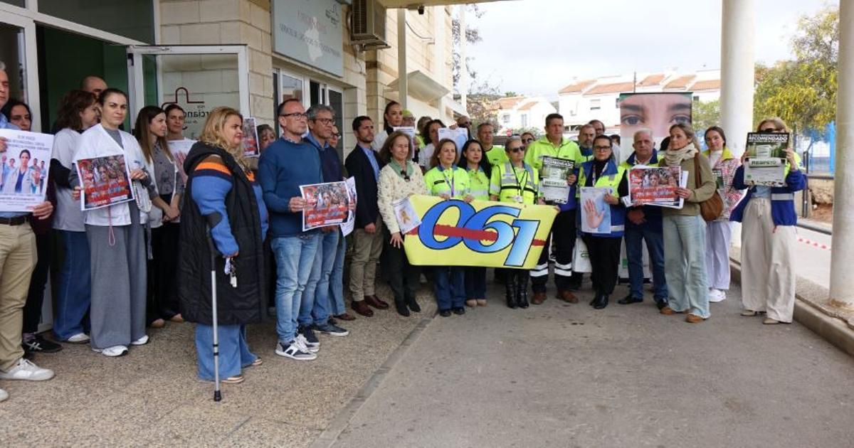 Protesta contra las agresiones a sanitarios en Águilas