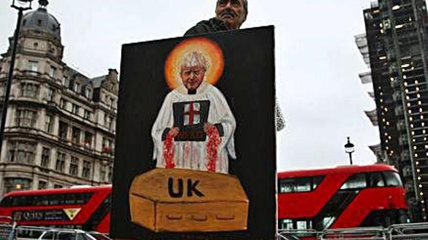 Johnson oficia el funeral del Regne Unit, segons l&#039;artista Kaya Mar