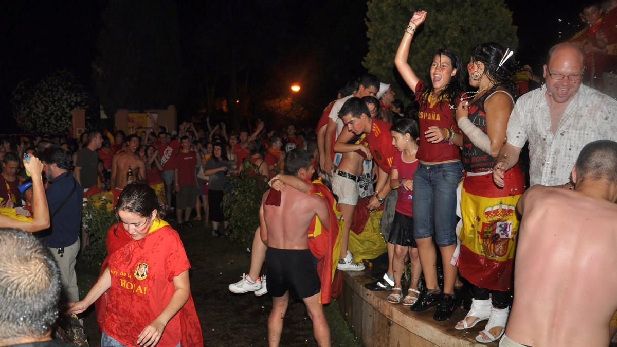 Así celebró Alcalá de Henares el Primer Mundial de Fútbol de España en 2010