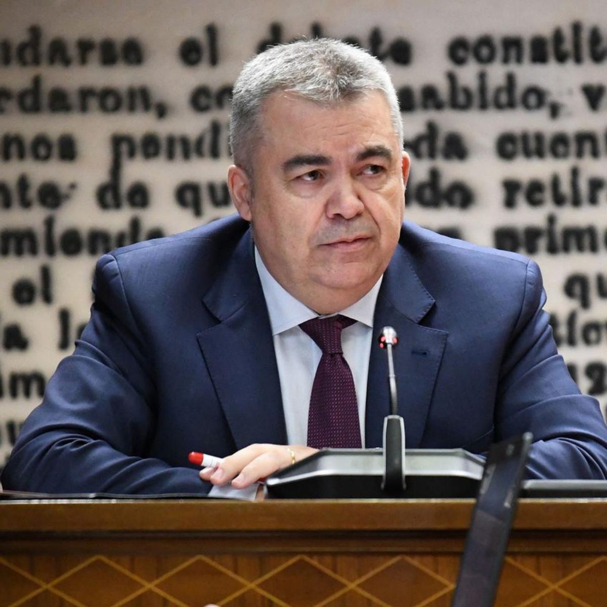 Cerdán a Koldo: "Dic que et cuidis, mira de col·locar la família" Cerdán a Koldo: "Dic que et cuidis, mira de col·locar la família"