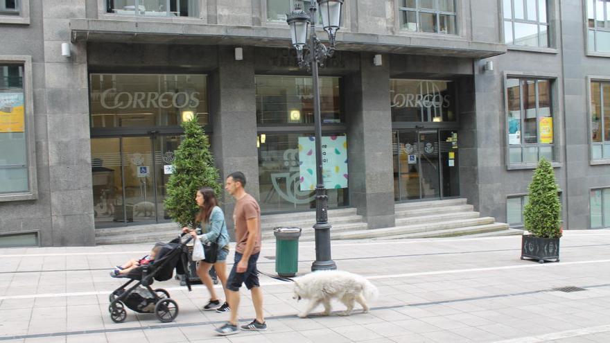 Correos instala en Córdoba tres de sus buzones para enviar las cartas a los  Reyes Magos