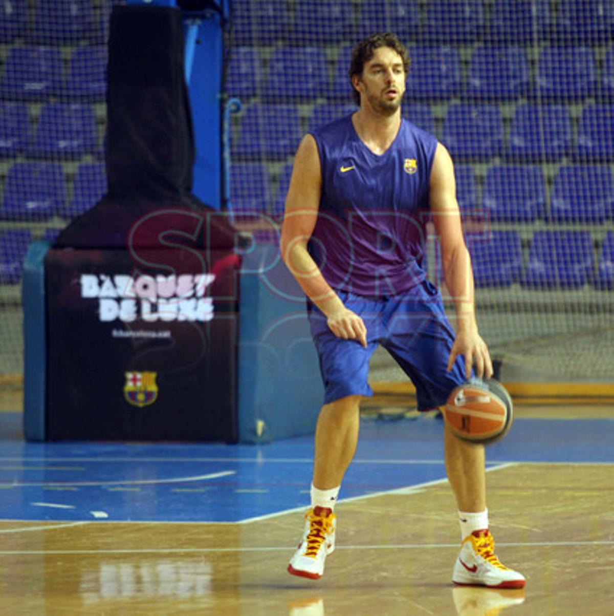 Pau y Marc Gasol, entrenan con el Barça Regal