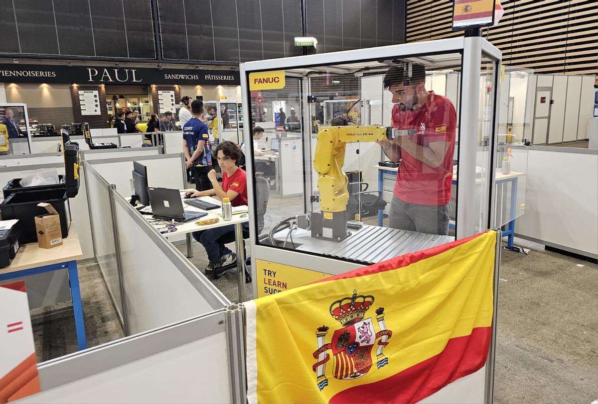 Los alumnos del IES Guinovart de Algemesí forman parte de la delegación española.