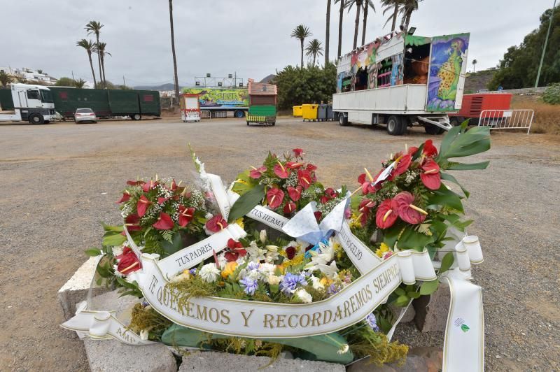 25-06-2019 TELDE. Depositan las coronas por el niño Abimael Cabrera Morillo, que falleció durante las fiestas de San Juan, en el solar de la zona ferial  | 25/06/2019 | Fotógrafo: Andrés Cruz