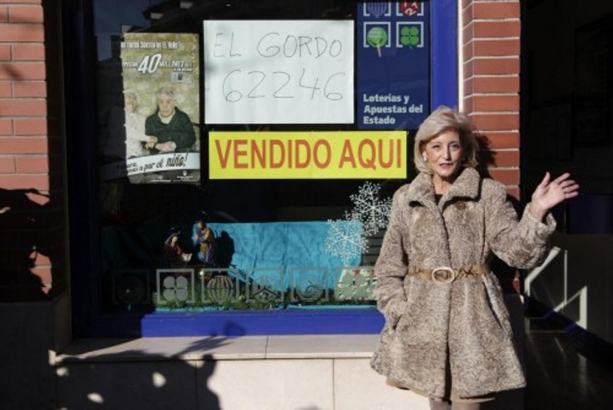 LEGAN?S REPARTE 360 MILLONES AL VENDER 90 SERIES DEL GORDO, EL 62.246