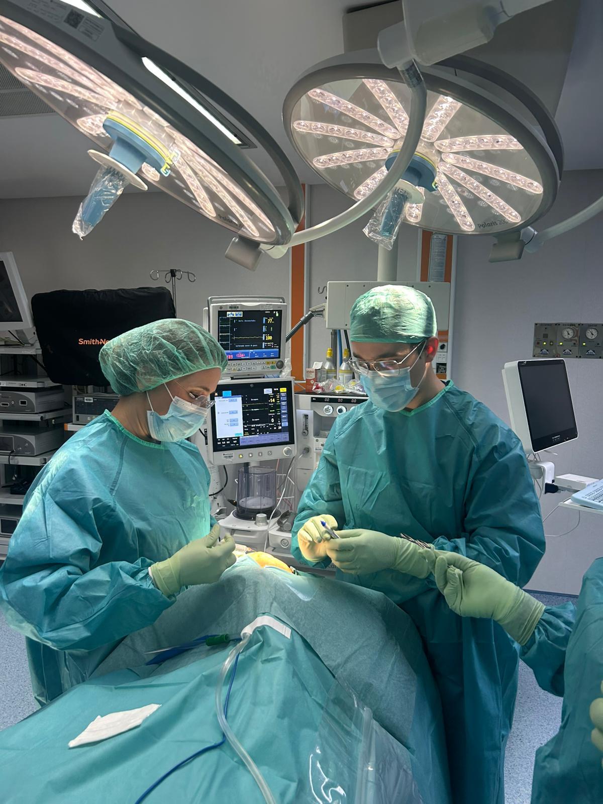 La Dra. Eugenia Cutillas durante la intervención