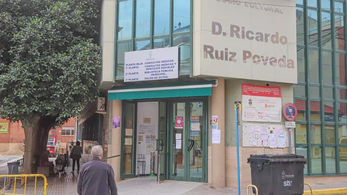 Edificio municipal en el que se ubica ahora el consultorio auxiliar de Redován
