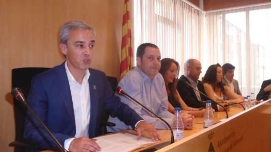 Ariso, en primer terme, reelegit alcalde en el ple de constitució el 2015