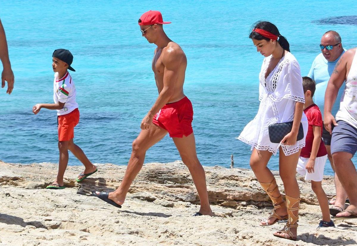 Cristiano Ronaldo y Georgina Rodríguez, vacaciones en familia