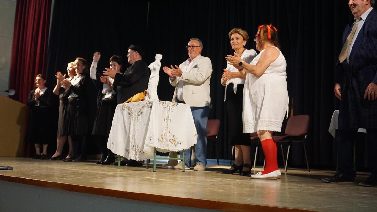 Representación teatral realizada para clausurar el curso de la Universidad de Mayores de Zafra.