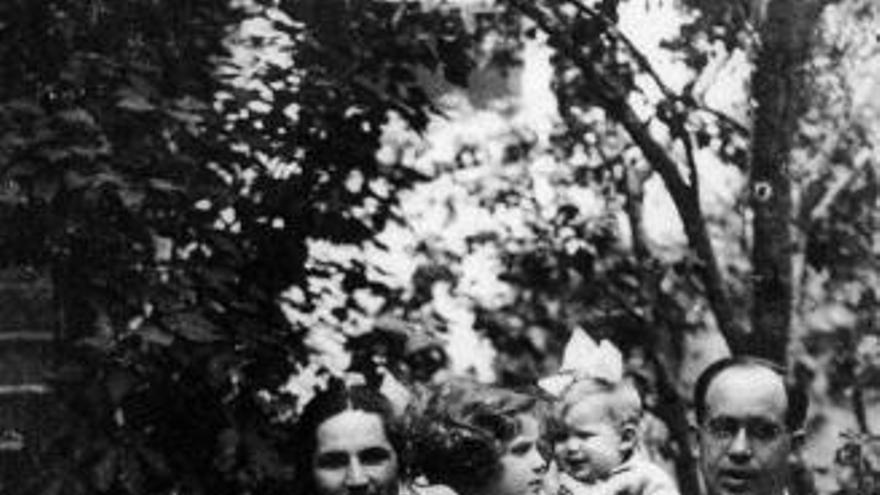 Joan Subias amb la seva dona i els seus fills