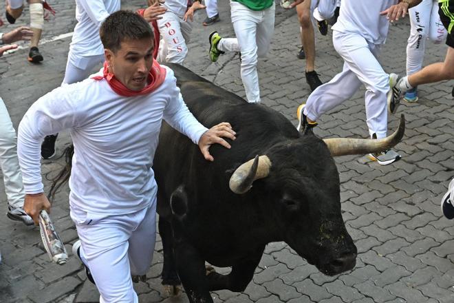 El sexto encierro de los Sanfermines 2022, en imágenes