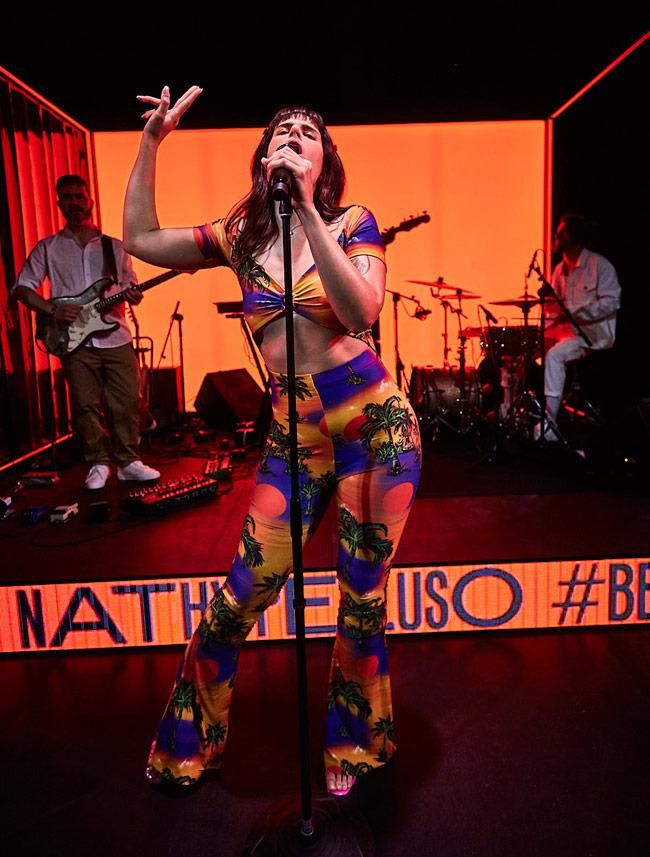 El concierto de Nathy Peluso para presentar su colección para Bershka