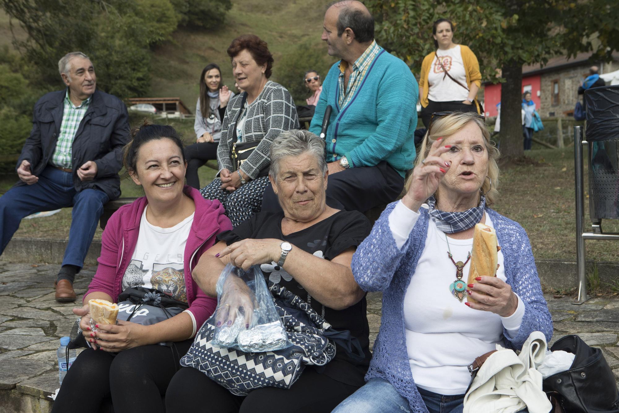 La romería de Los Mártires vuelve a Mieres