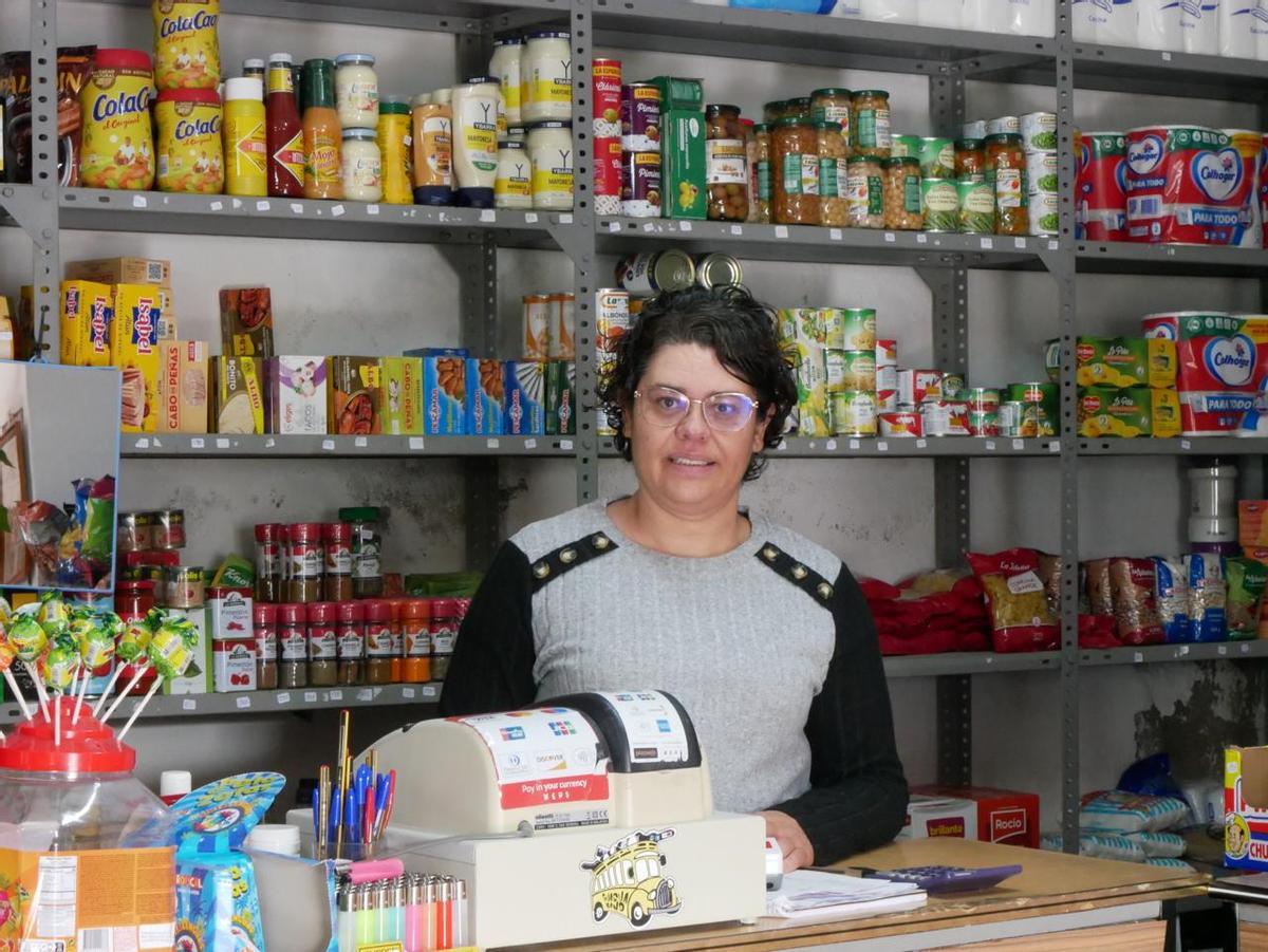 Faina Hernández Cruz, dueña de la tienda de aceite y vinagre ‘Víveres Hérnández’ en Barranquillo Andrés.