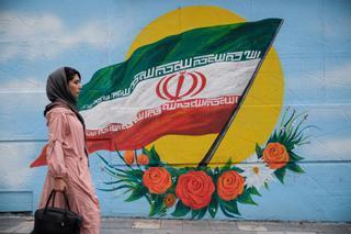 Irán habla de "incidente desafortunado" tras la muerte de una mujer detenida por llevar mal el velo islámico
