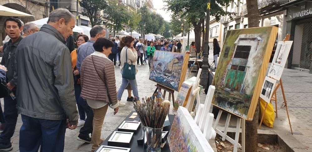 Fires d'artesans, pintura i brocanters a Girona.